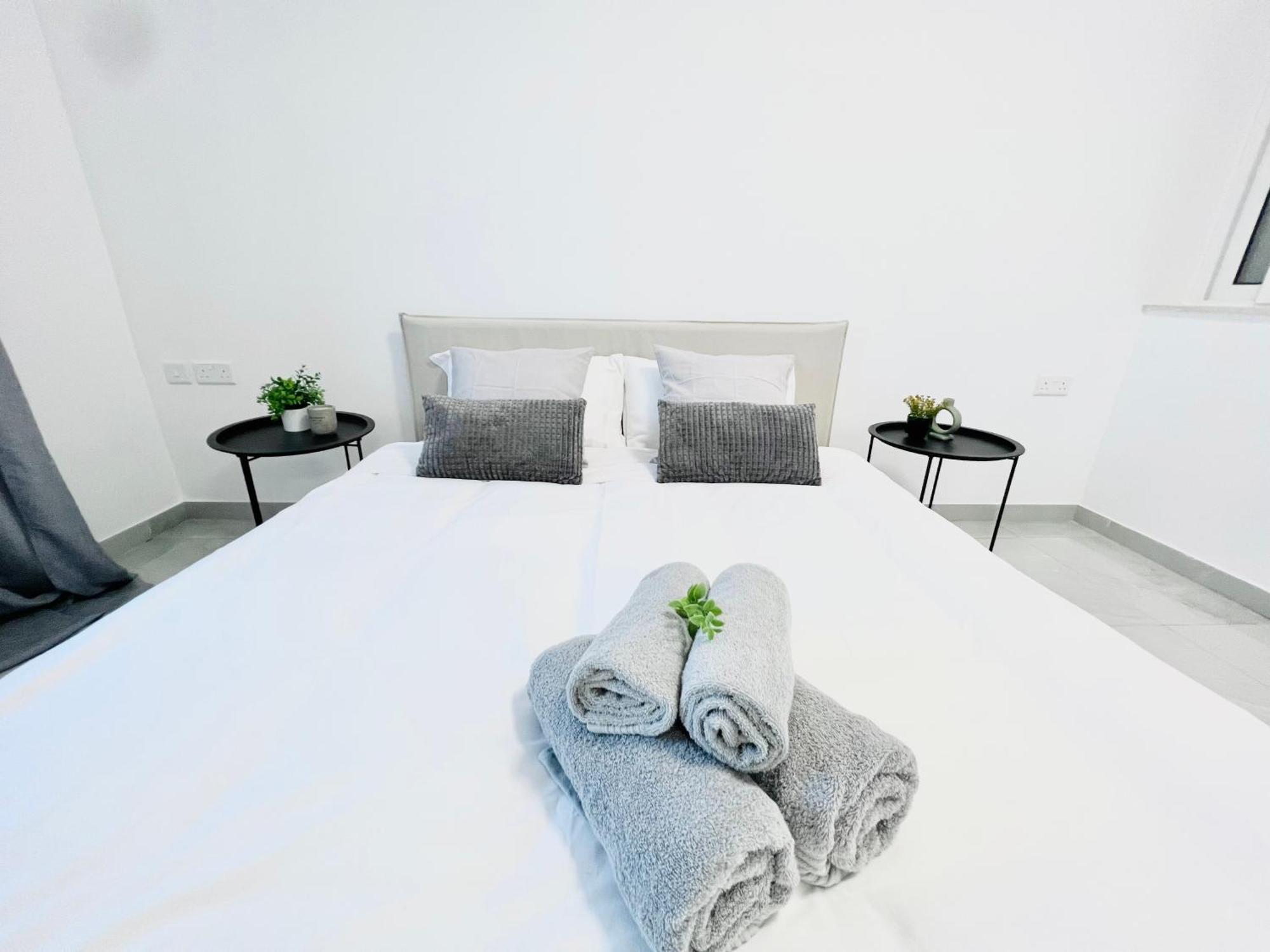 Sunshine Suits - Brand New Apartments Msida Ngoại thất bức ảnh